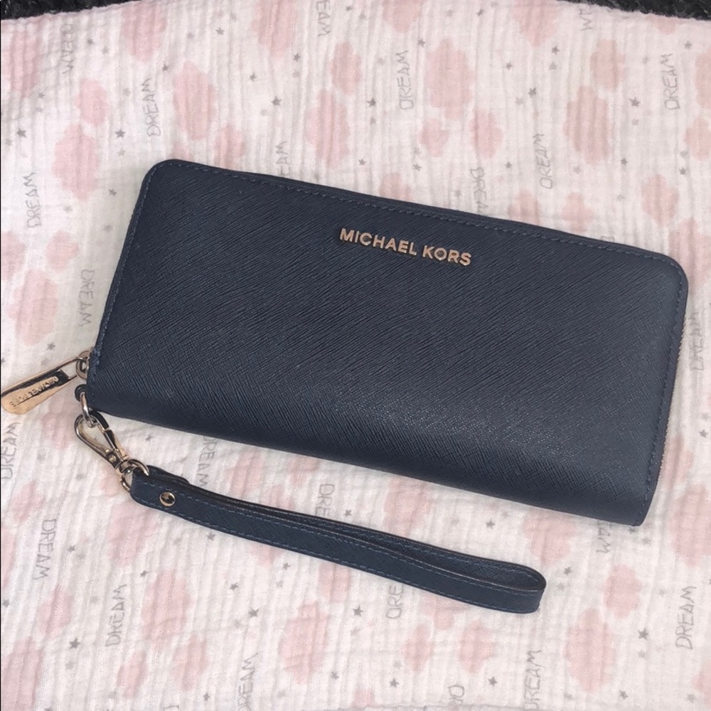 Gently used Michael Kors wallet.